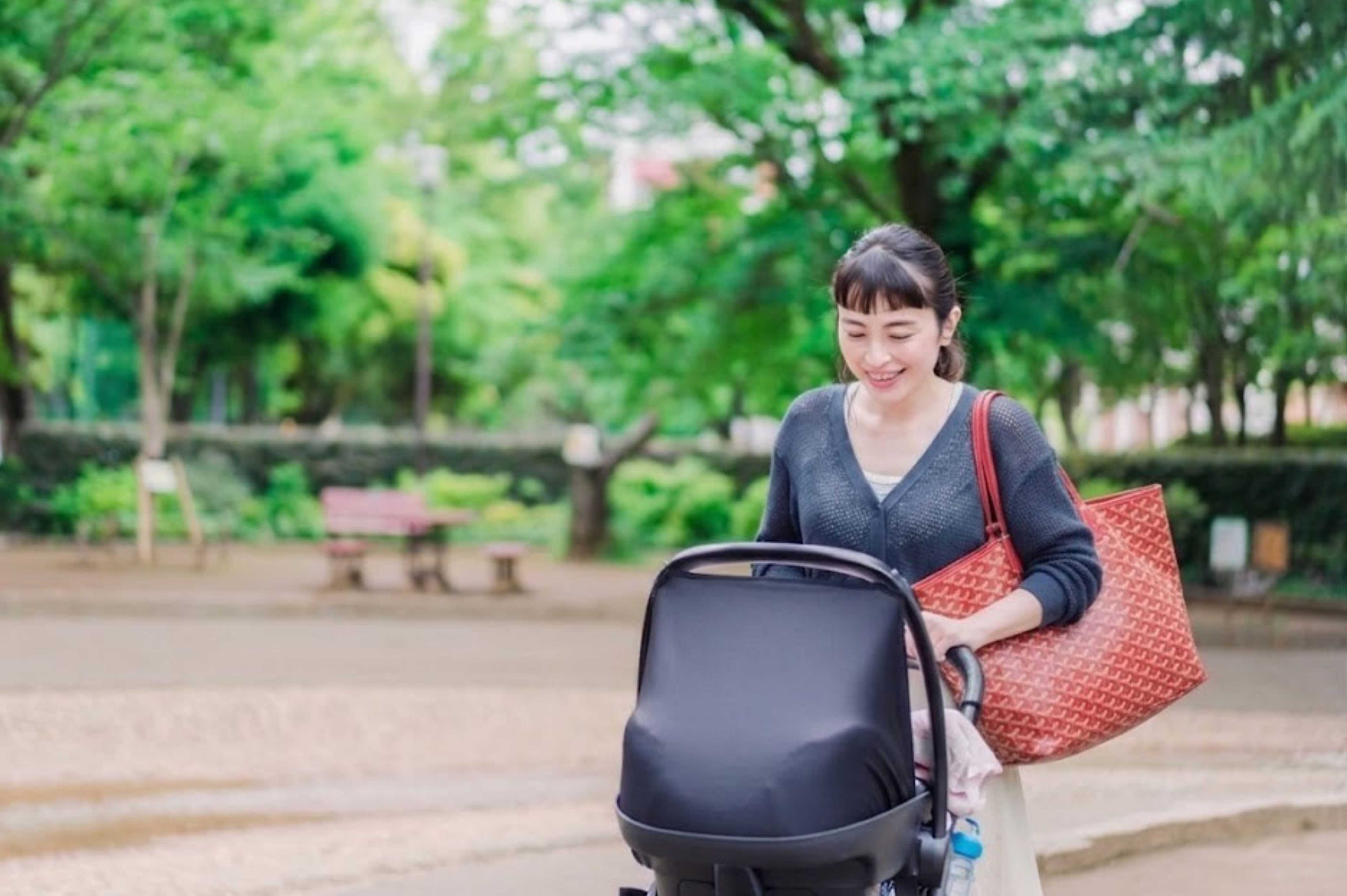 育休中・産後のバッグ選び。おしゃれを諦めたくないママにラクサスが選ばれる3つの理由