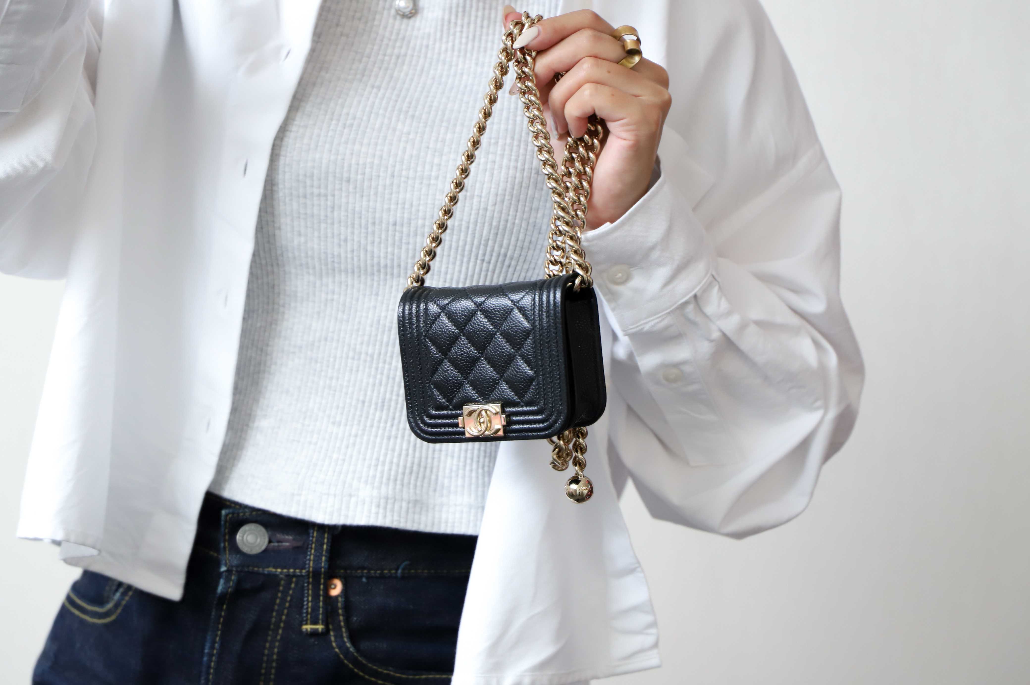 【10月、秋コーデにおすすめ】CHANELチェーンショルダーで楽しむ大人のおしゃれ