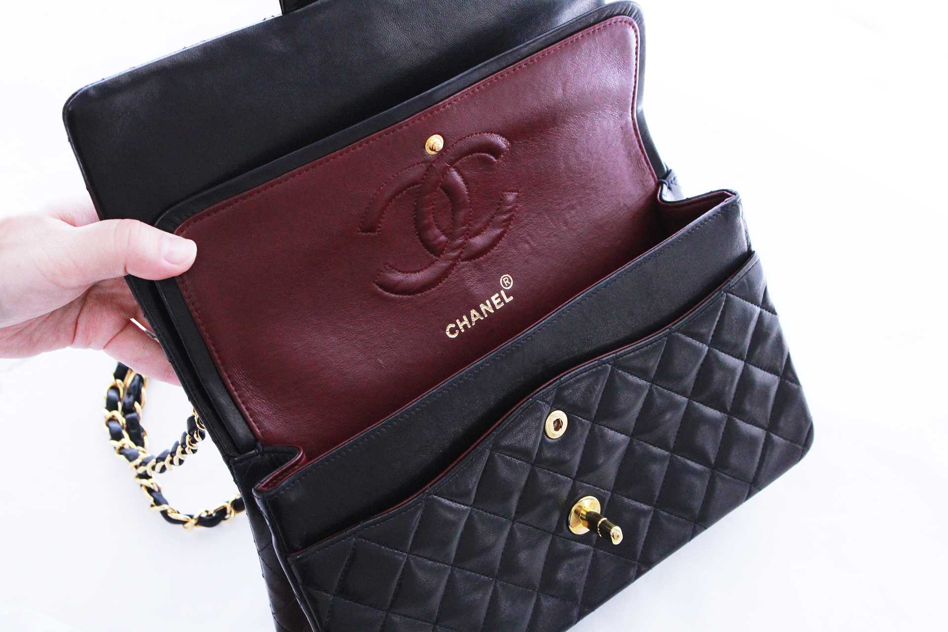 シャネル　CHANEL チェーンバッグ